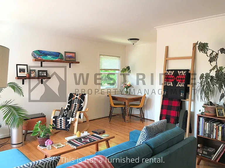 2702 SE 38th Ave — Photo 4