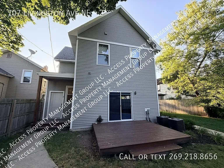 707 Livingston Ave NE #2 — Photo 2