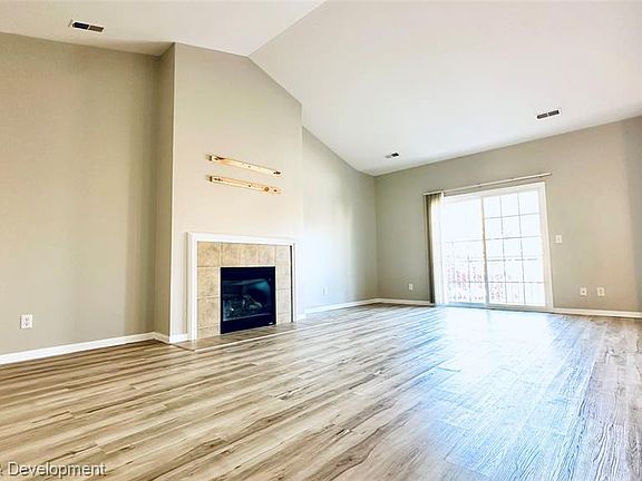 5th image of 40420 Blythefield Ln