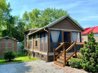 29 Vista Pond Ln, Flat Rock, NC 28731