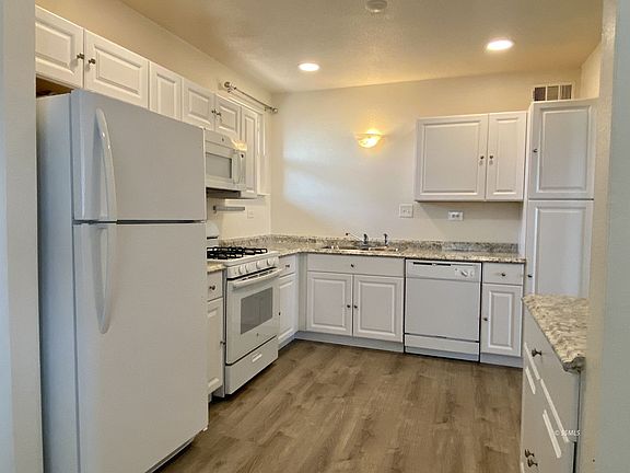 4th image of 113 S Richmond Rd