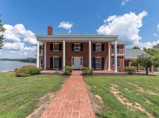 734 W Pillow St, Clifton, TN 38425