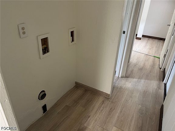 5th image of 8000 Breeze Dr