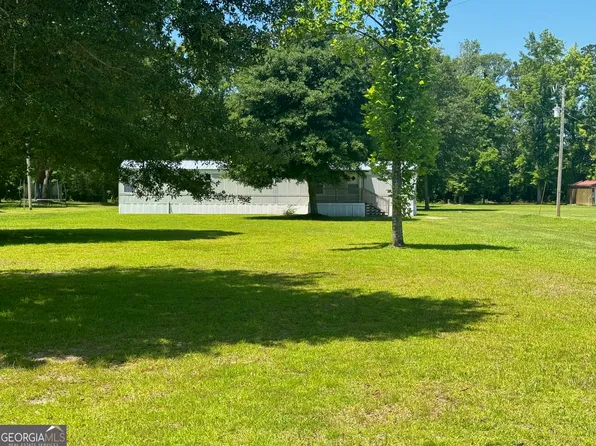 3343 Eldora Rd, Ellabell, GA 31308