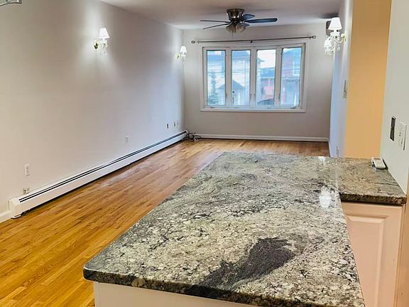 3rd image of 12116 6th Ave Floor 2