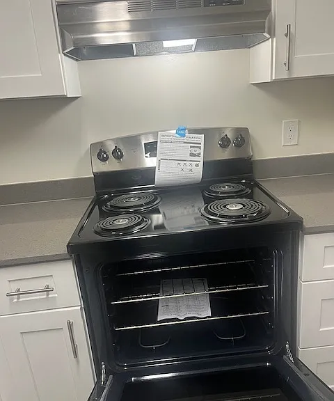 Orchard Glen Apartments — Photo 17