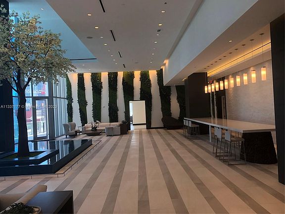 5th image of 851 NE 1st Ave #3705