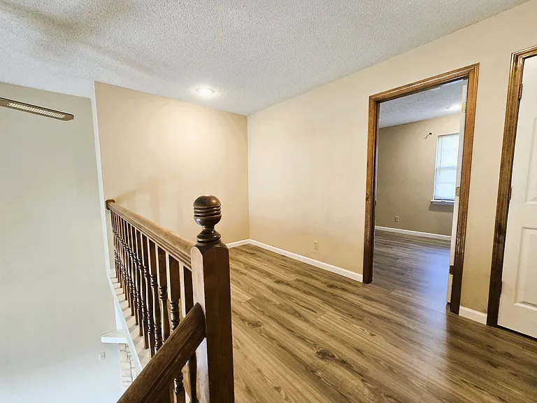6804 W 149th Ter — Photo 15