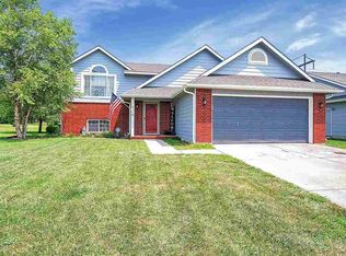 2118 E Bryant St, Derby, KS 67037