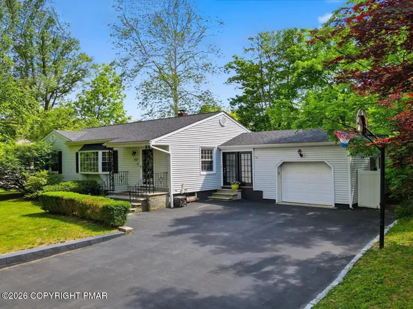 227 Tanite Rd, Stroudsburg, PA 18360