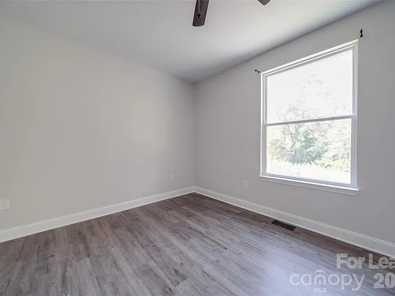 112 Rockwell Ct — Photo 45