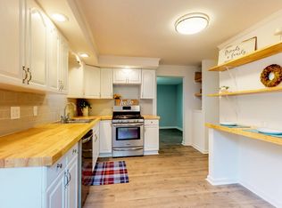 415 1/2 High St, Dickson, TN 37055