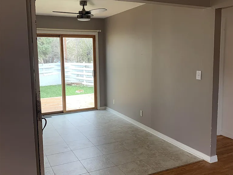 4126 Pleasant Dr — Photo 4