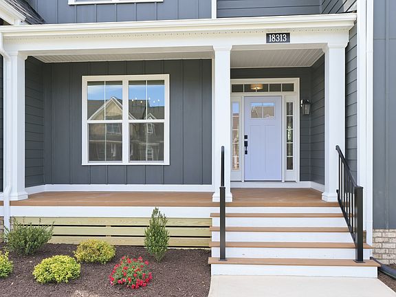 Linden - Front Porch
