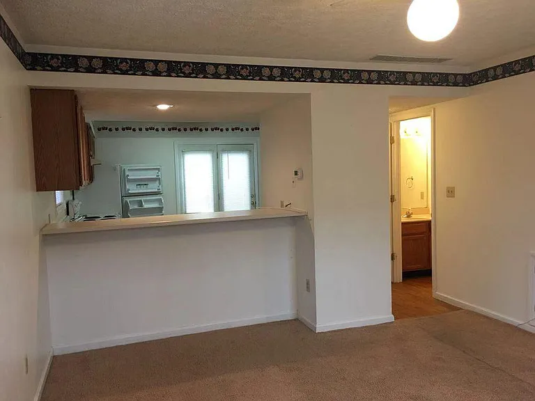 769 E Sherwood Hills Dr — Photo 5