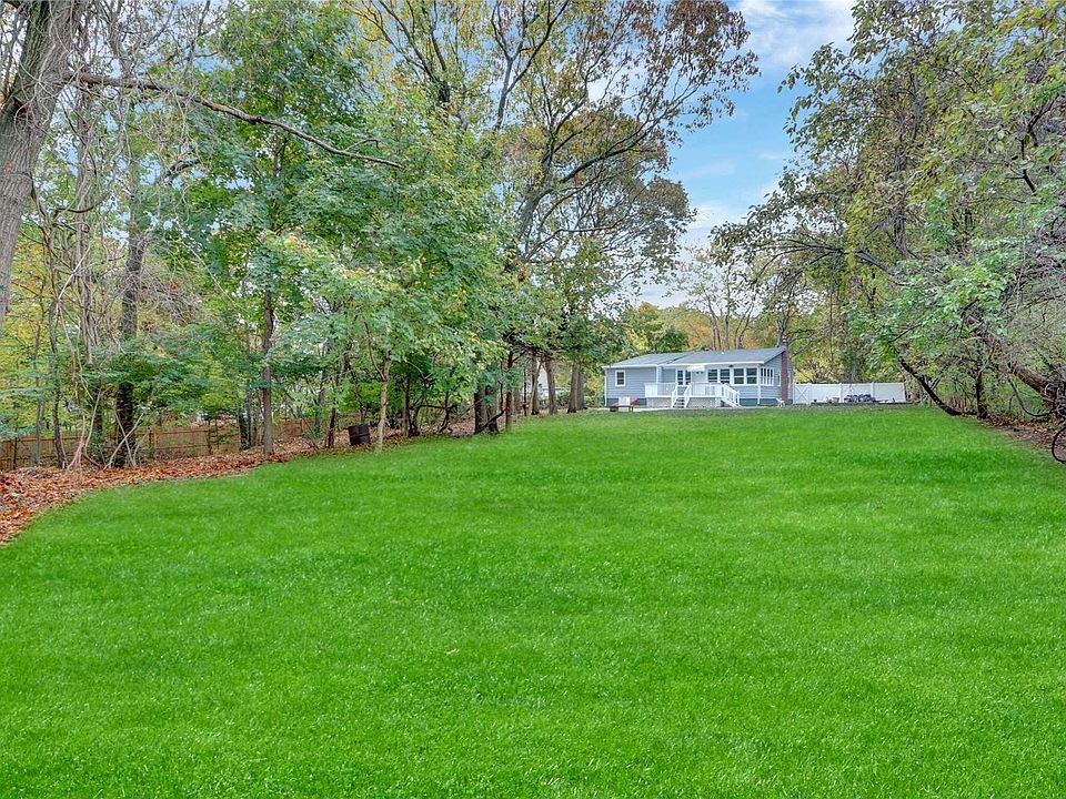 1st image of 341 Magnolia Drive