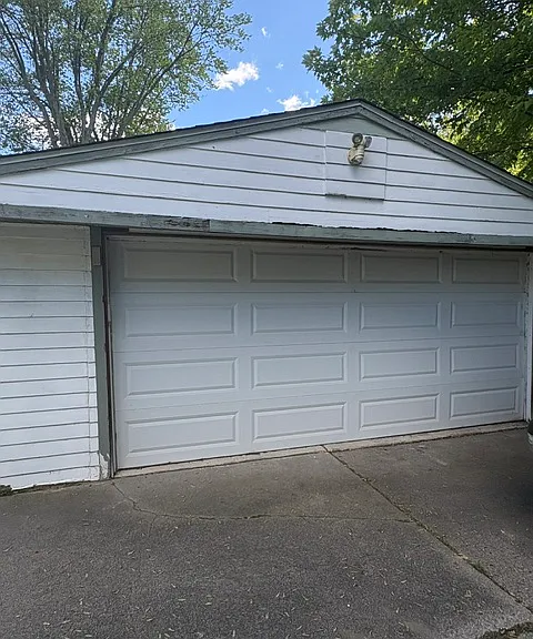 1176 Hawthorne Ave — Photo 12