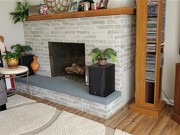 3rd image of 11423 Brady Ln