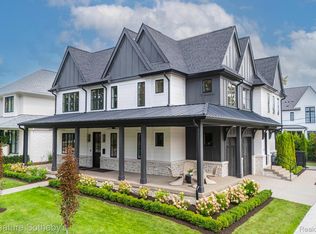 1120 Lyonhurst St, Birmingham, MI 48009