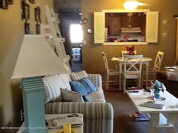 3rd image of 193B Laurel Dr