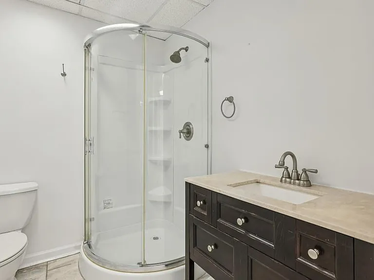 2056A Abby Ln NE — Photo 48