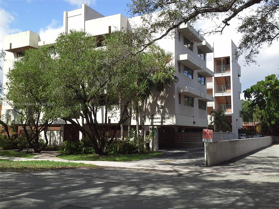 1st image of 525 Coral Way APT 304