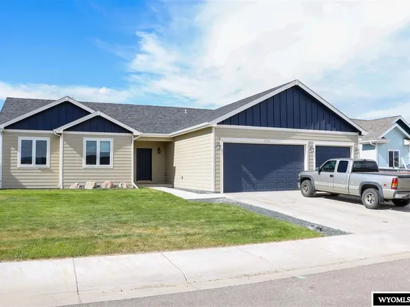2310 Zuni Trl, Bar Nunn, WY 82601