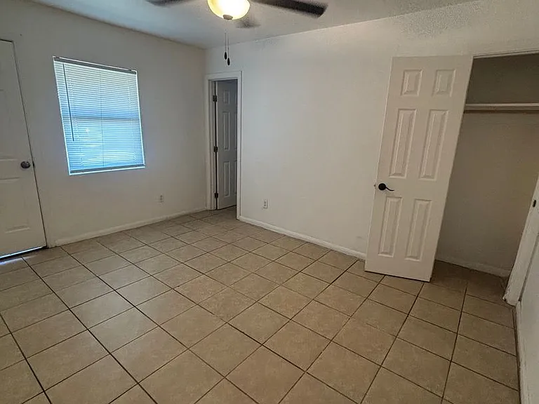 702 Adams Ave — Photo 6