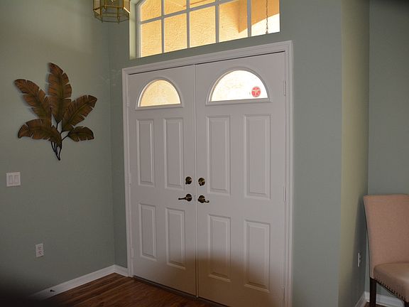 4th image of 22418 Laureldale Dr