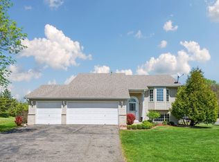 815 Quail Run, Waconia, MN 55387
