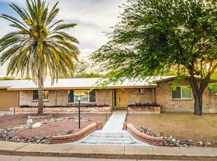 8906 E Calle Pasto, Tucson, AZ 85715