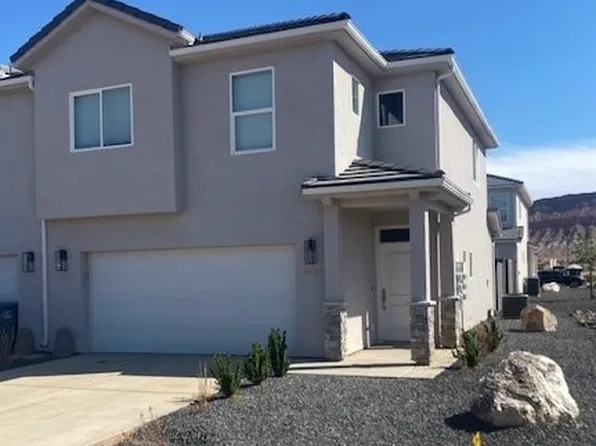 3883 S Platinum Dr, Washington, UT 84780