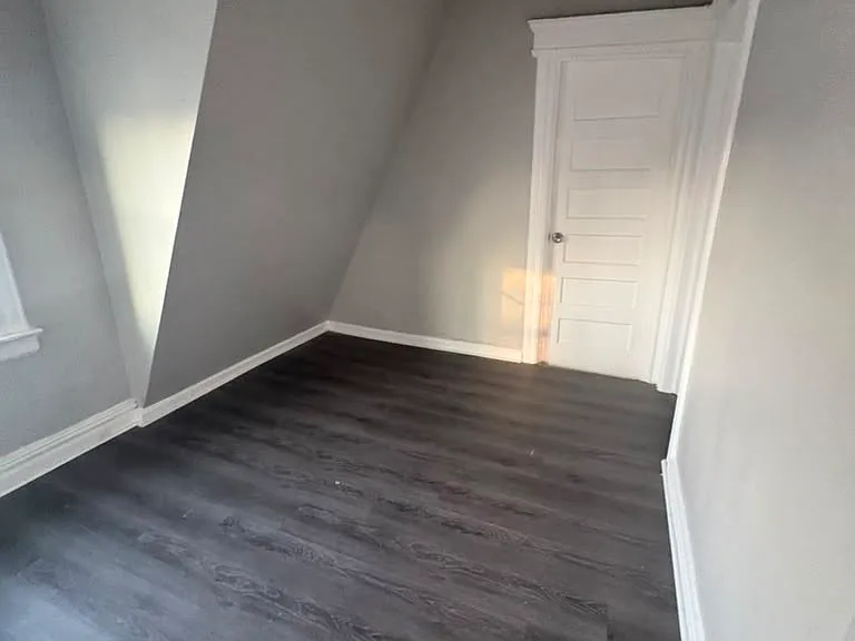 28 Coit St #3 — Photo 6