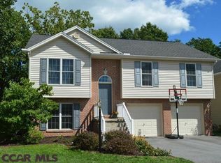 112 Clemson Ct, State College, PA 16803