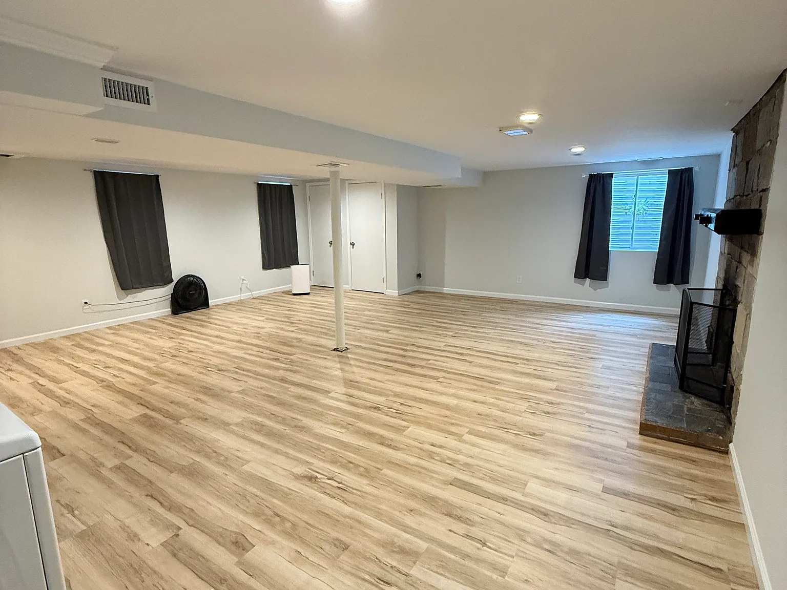 2 bed, 1000 sqft, $1,800 — Photo 4