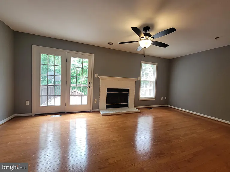 8702 Castlerock Ct — Photo 18