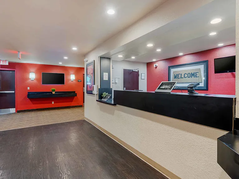 Lobby and Guest Check-in