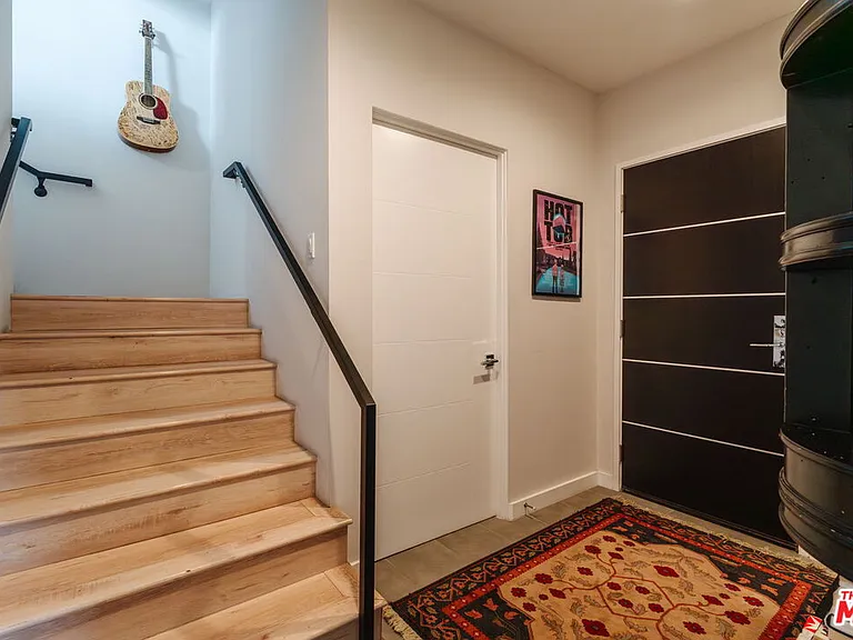 6072 Pickford St — Photo 7