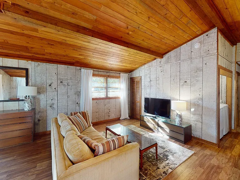 1593 W Kilbart Dr SW — Photo 11