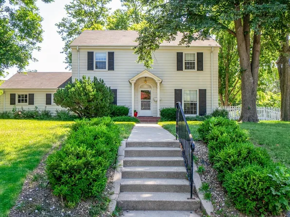 2820 Jackson St, Sioux City, IA 51104