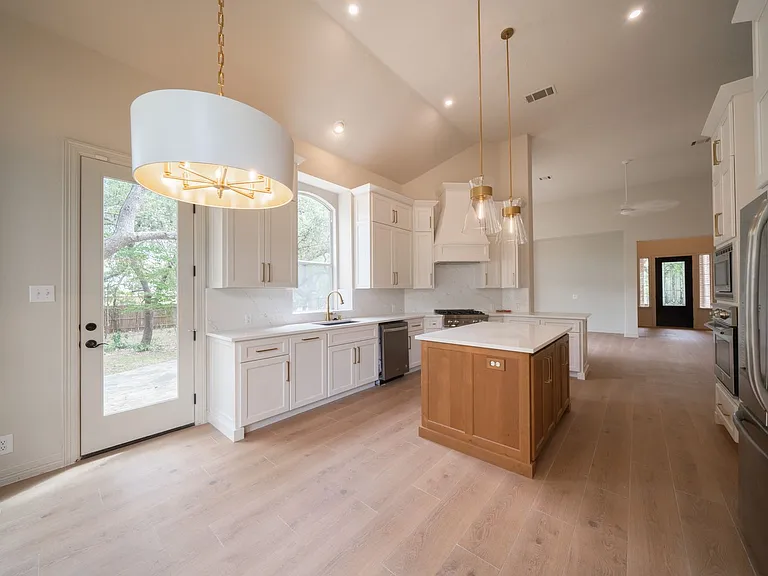 7523 Steeple Dr — Photo 11