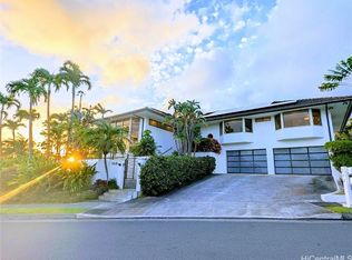 352 Lelekepue Pl, Honolulu, HI 96821