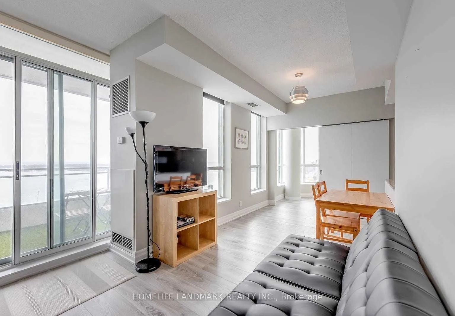 1 bed, $2,550 — Photo 2