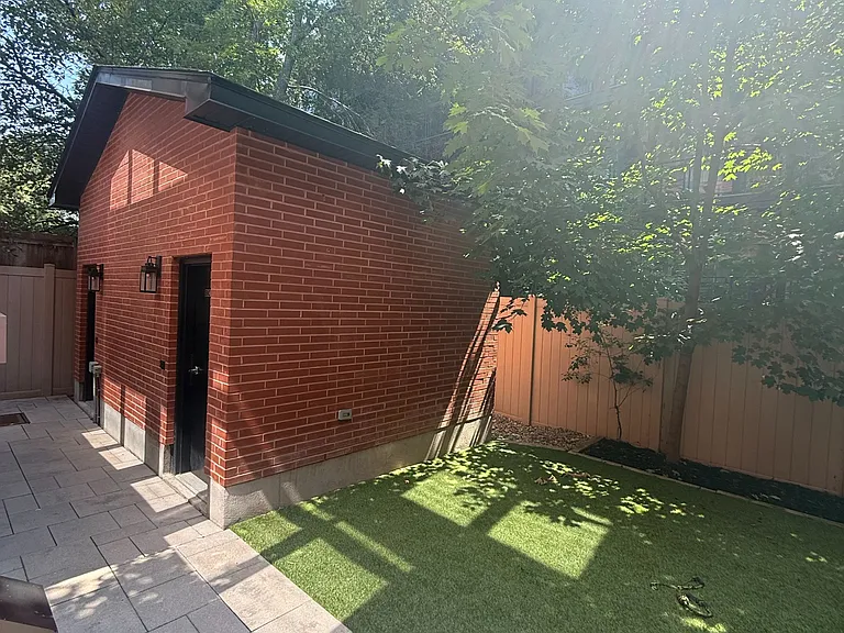 58 Florence St #4 — Photo 17