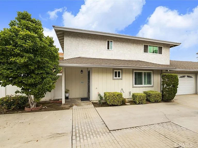 317 E Duarte Rd #4 — Photo 3