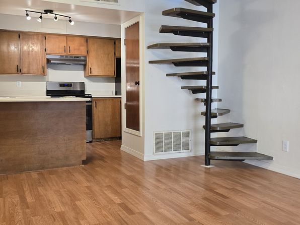 424 Columbia Dr SE #3