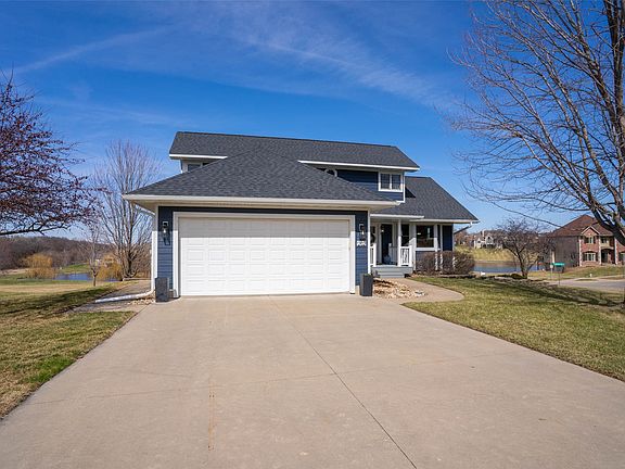 2nd image of 1202 Shadow Ln