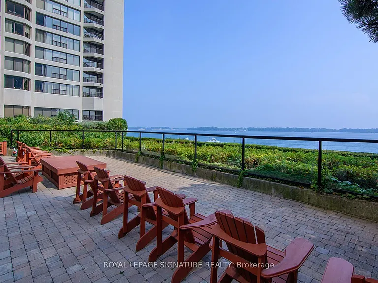 65 Harbour Sq #2109 — Photo 23