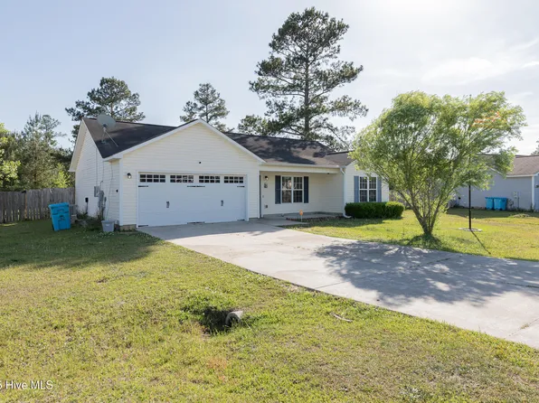 516 Cherry Blossom Lane, Richlands, NC 28574