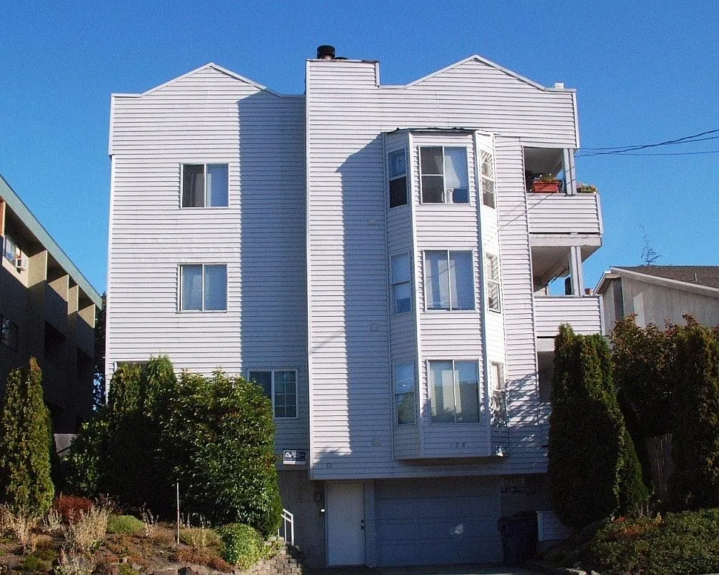 2 bed, 850 sqft, $2,150 — Photo 1